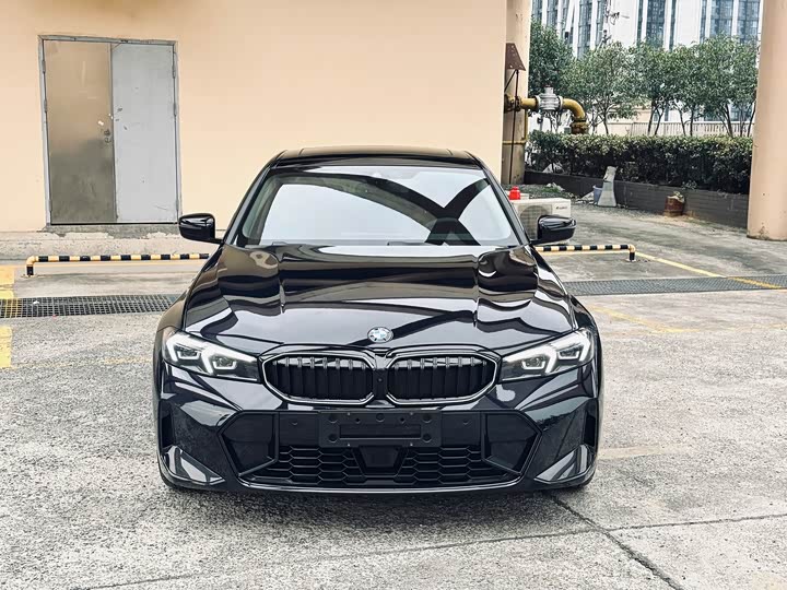 Фото 2 - BMW 3 Series
