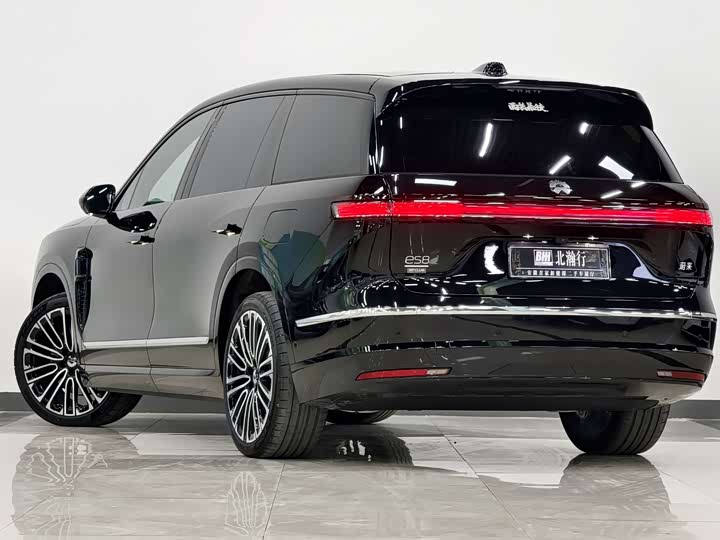 Фото 6 - Nio ES8