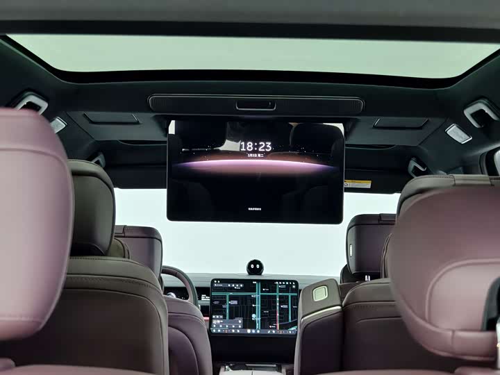 Фото 8 - Nio ES8