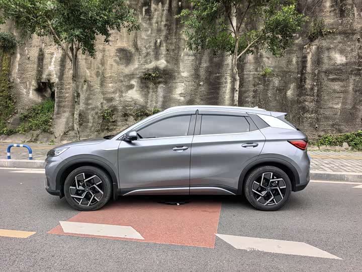 Фото 4 - BYD Yuan Plus