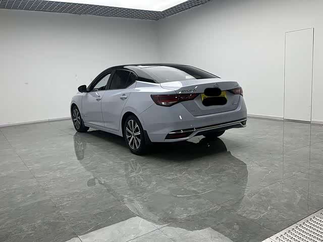 Фото 4 - Nissan Sylphy