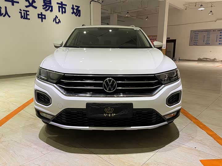 Фото 2 - Volkswagen T-Roc