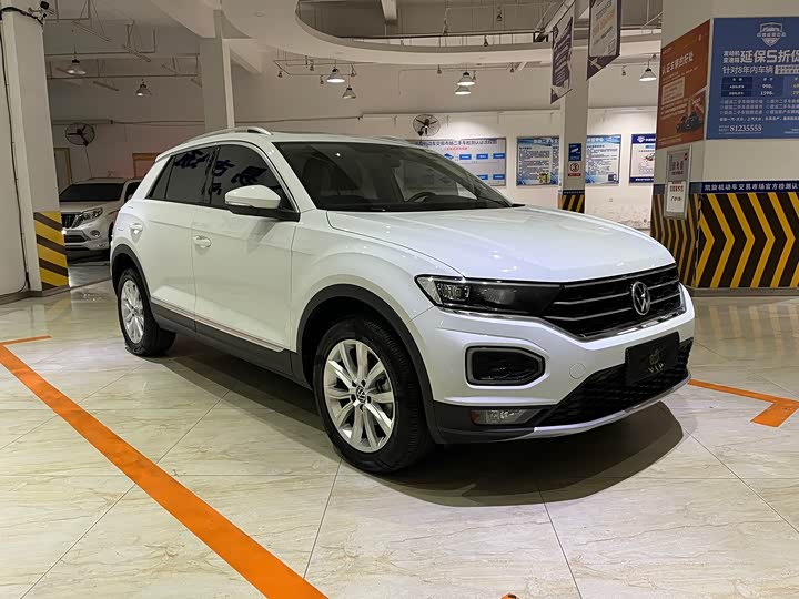 Фото 3 - Volkswagen T-Roc
