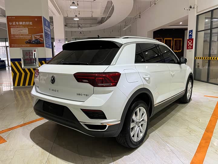 Фото 4 - Volkswagen T-Roc