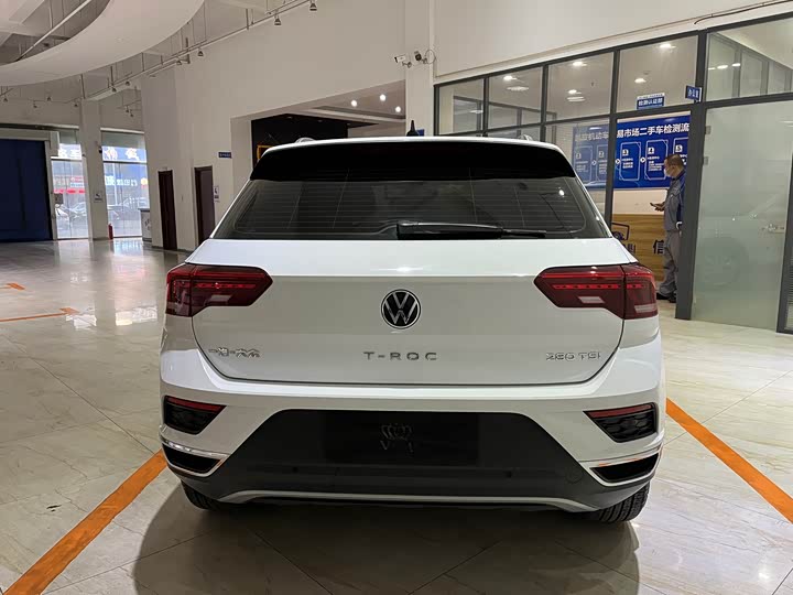 Фото 5 - Volkswagen T-Roc