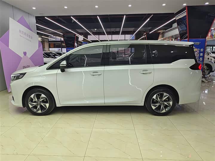 Фото 7 - GAC Trumpchi M6