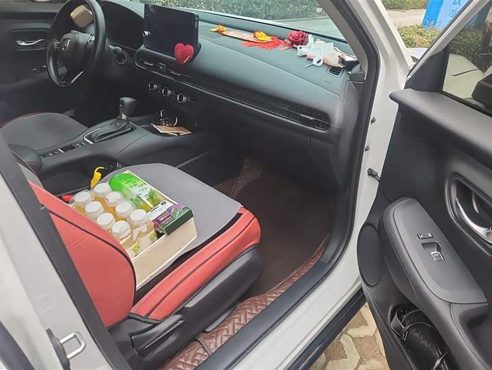 Фото 8 - Honda ZR-V