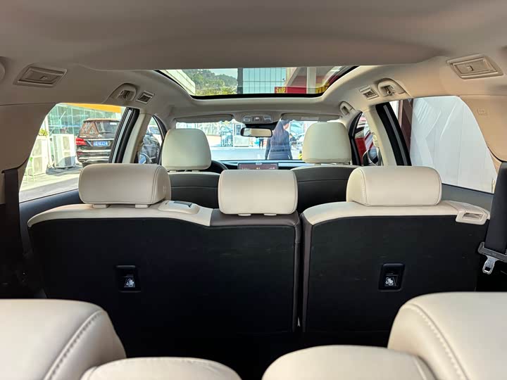 Фото 7 - BYD Song Max Hybrid