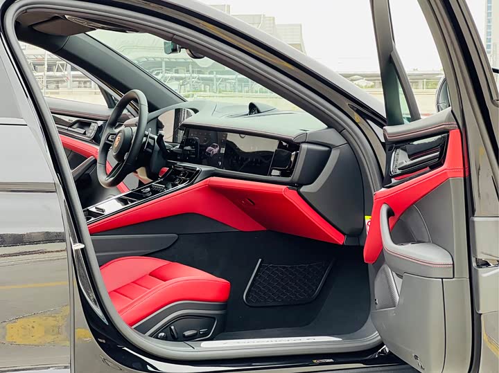 Фото 6 - Porsche Panamera