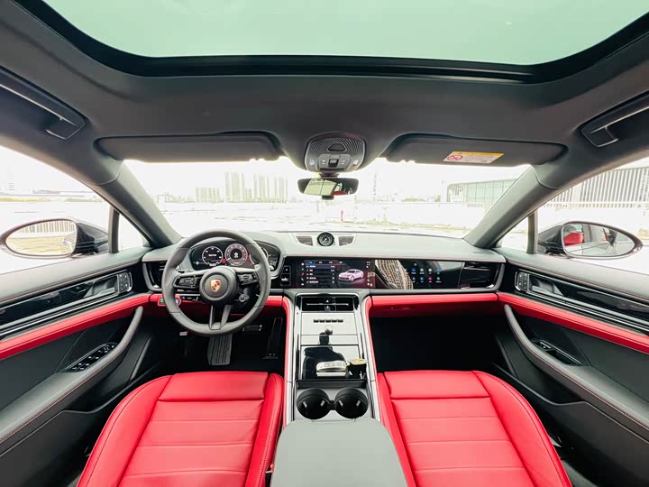 Фото 8 - Porsche Panamera