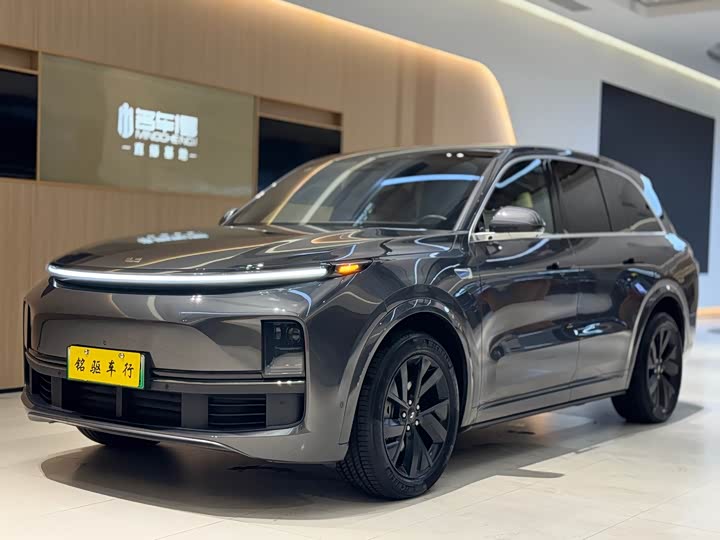 Фото 1 - LiXiang L8