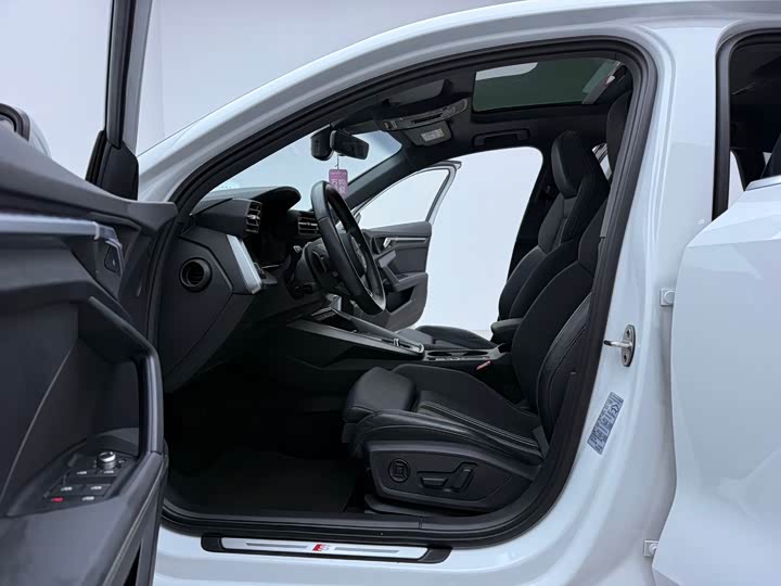 Фото 5 - Audi A3