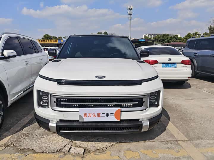 Фото 2 - Geely Icon