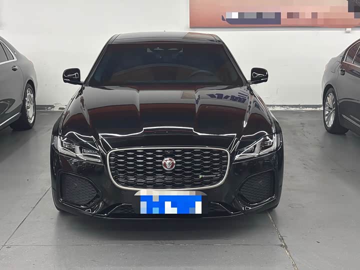 Фото 2 - Jaguar XF L