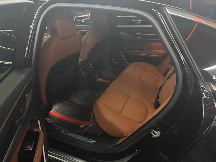 Фото 6 - Jaguar XF L