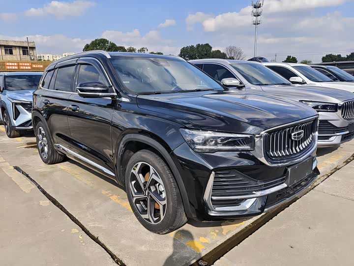 Фото 3 - Geely Monjaro