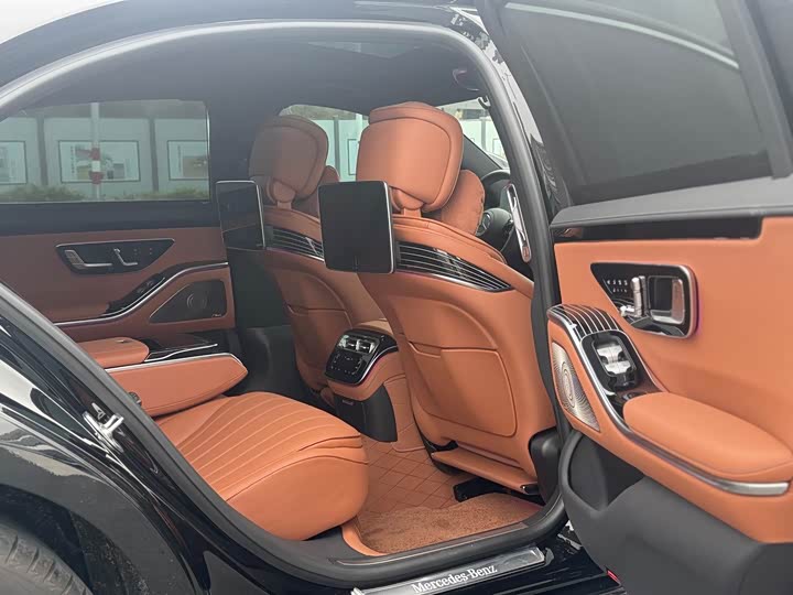 Фото 7 - Mercedes-Benz S-Class