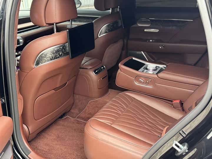 Фото 4 - Genesis G90