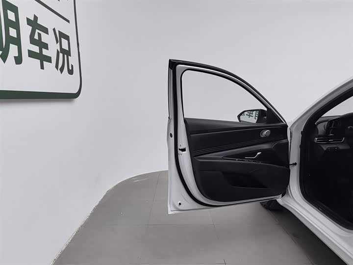 Фото 8 - Hyundai Elantra N line