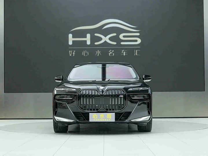 Фото 2 - BMW 7 Series