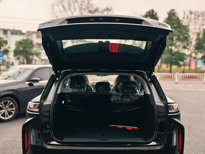 Фото 8 - Exeed RX C-DM Hybrid