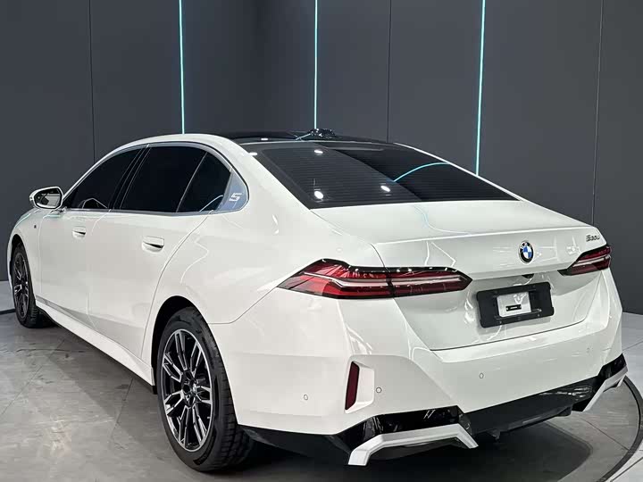 Фото 8 - BMW 5 Series