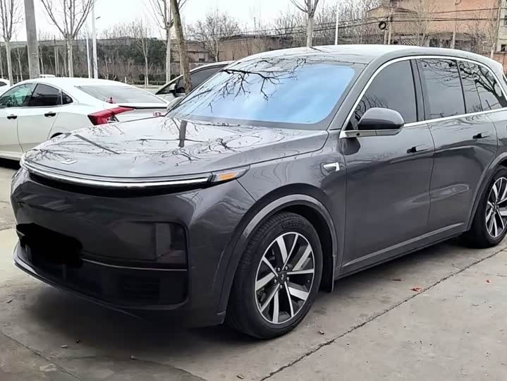 Фото 1 - LiXiang L8