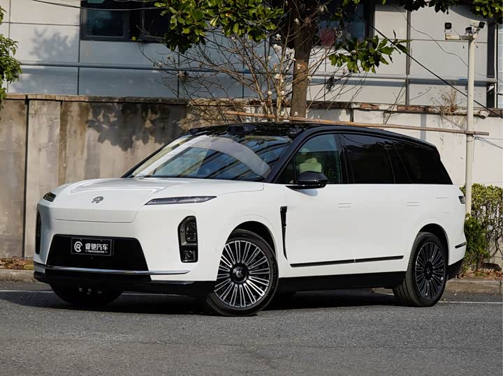 Фото 1 - Nio ES8