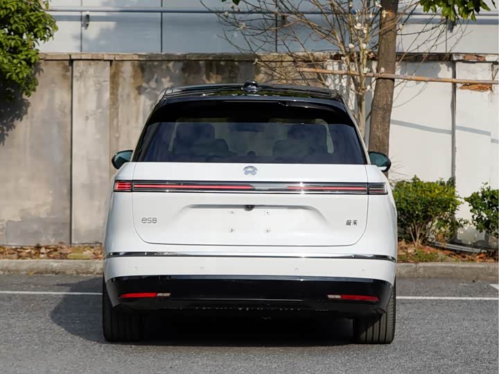 Фото 5 - Nio ES8