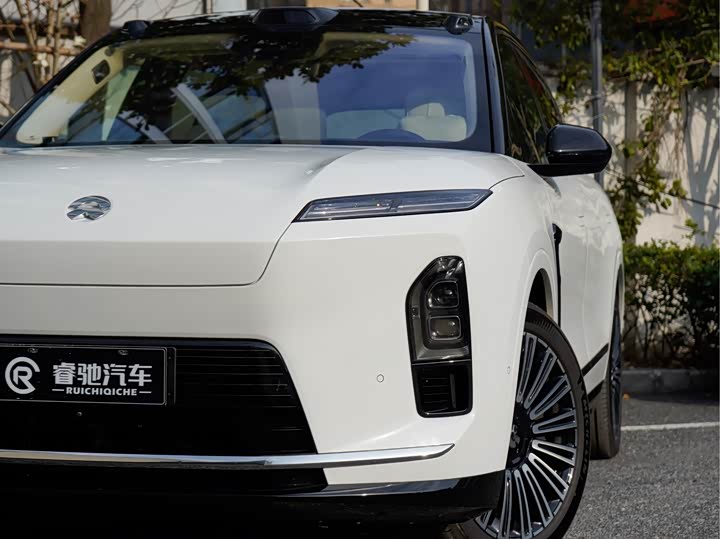 Фото 8 - Nio ES8