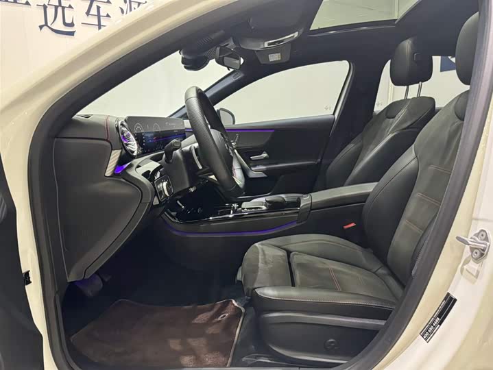 Фото 4 - Mercedes-Benz A-Class