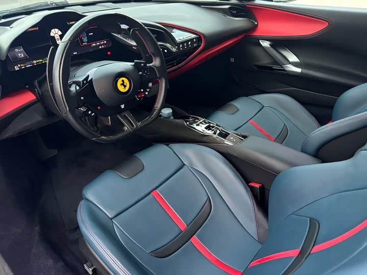 Фото 7 - Ferrari SF90