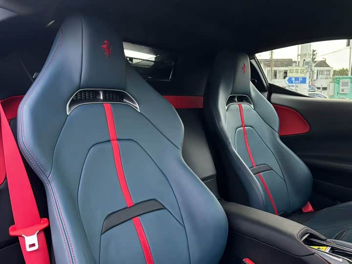 Фото 8 - Ferrari SF90