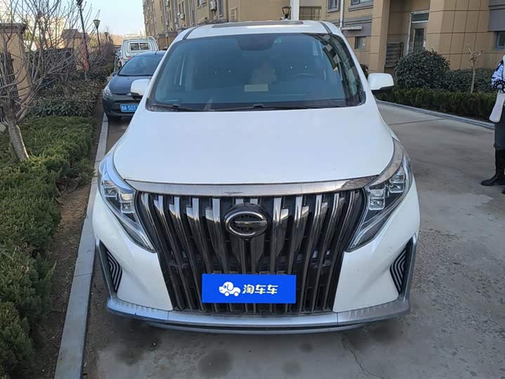 Фото 2 - GAC Trumpchi M8