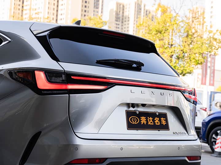 Фото 7 - Lexus NX