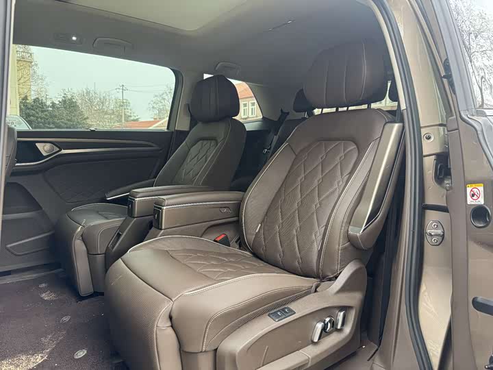 Photo 6 - Volkswagen Viloran