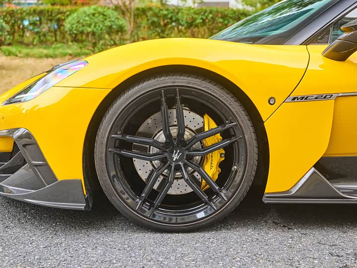 Фото 4 - Maserati MC20