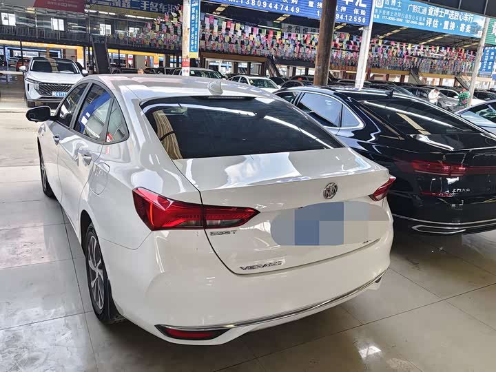 Фото 3 - Buick Verano