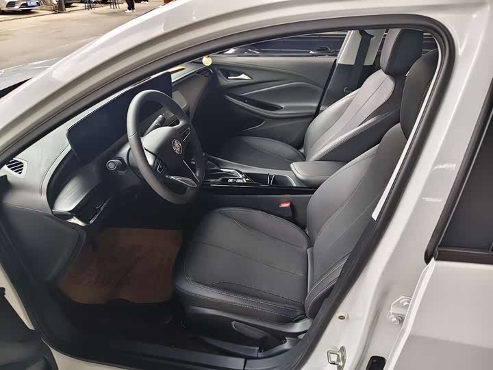 Фото 8 - Buick Verano