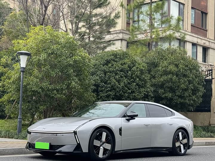 Фото 1 - XPeng P7