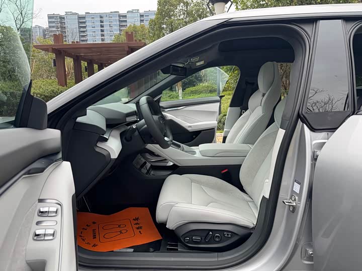 Фото 5 - XPeng P7