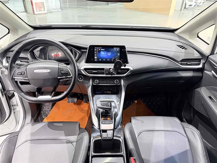 Photo 6 - Maxus Euniq 5