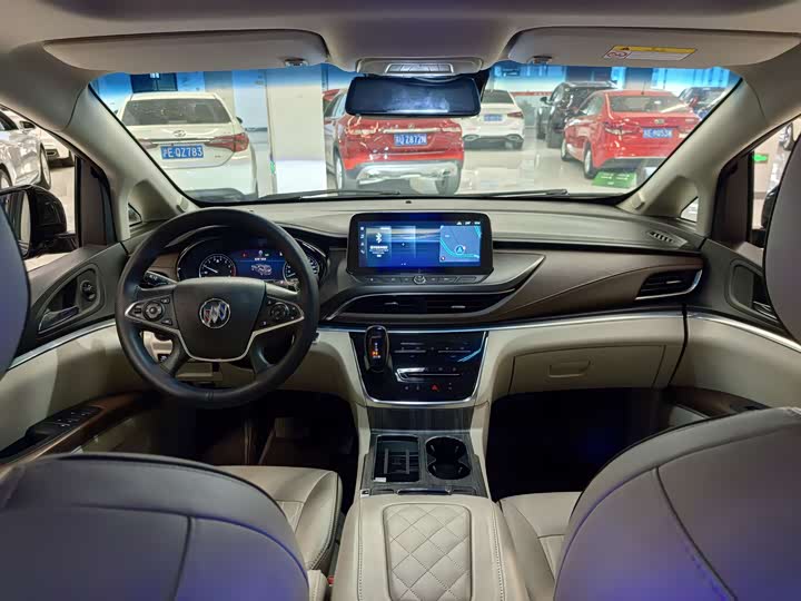 Фото 8 - Buick GL8 ES