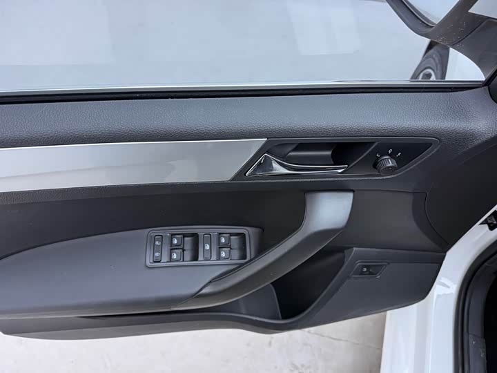 Фото 4 - Skoda Rapid