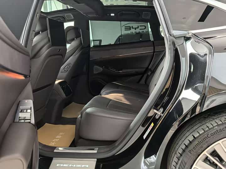 Фото 9 - Denza Z9