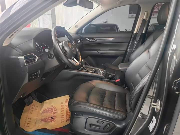 Фото 8 - Mazda CX-5