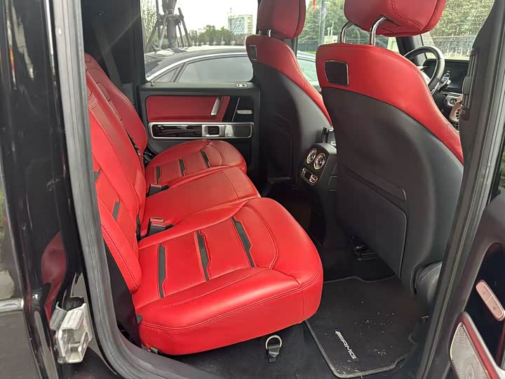 Фото 7 - Mercedes-Benz G-Class AMG