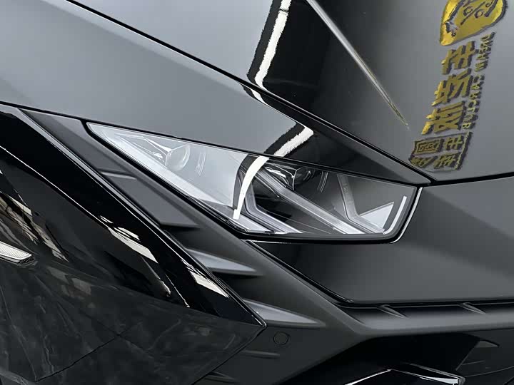 Фото 9 - Lamborghini Huracán