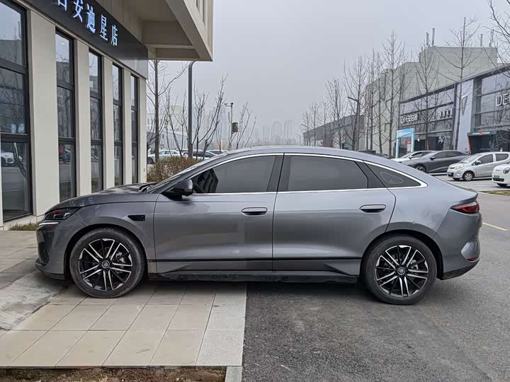 Фото 3 - BYD Qin L
