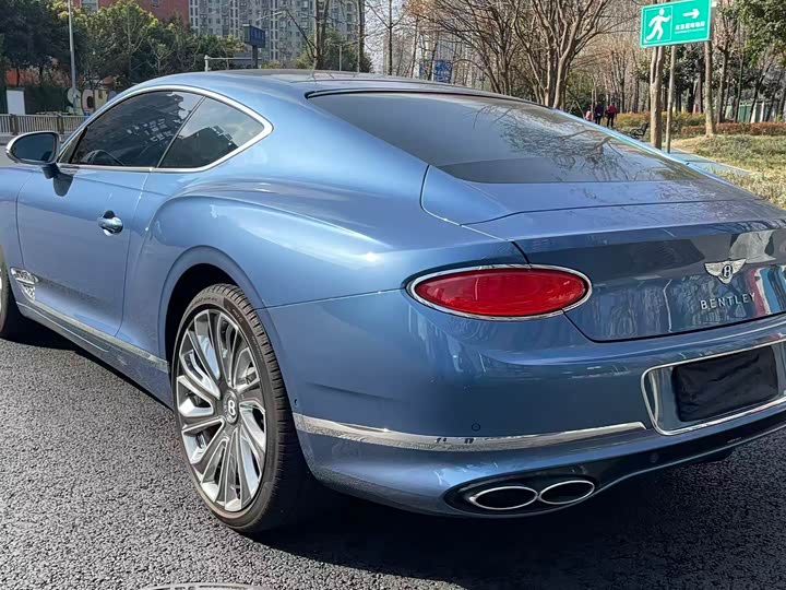 Фото 5 - Bentley Continental GT